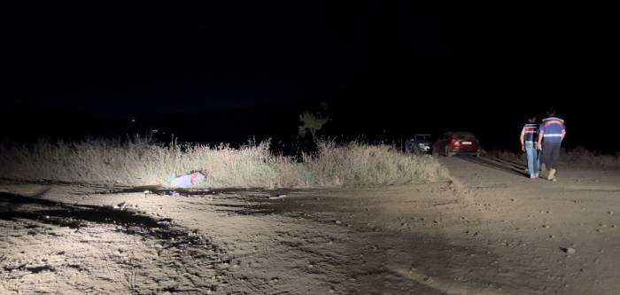 Bursa’da Çobanla Tarla Sahibi Tartıştı, Aynı Aileden 3 Kişi Ağır Yaralandı