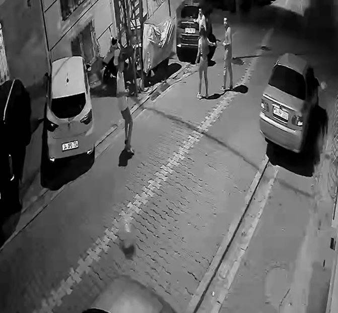 Park Yeri Tartışmasına Damacanayla Müdahale Etti