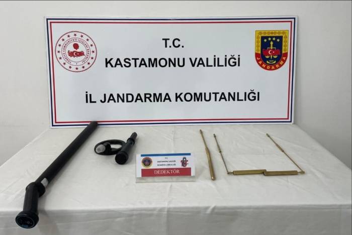 Kastamonu’da Kaçak Kazı Yapan Şahıslara Suçüstü Baskın: 5 Gözaltı
