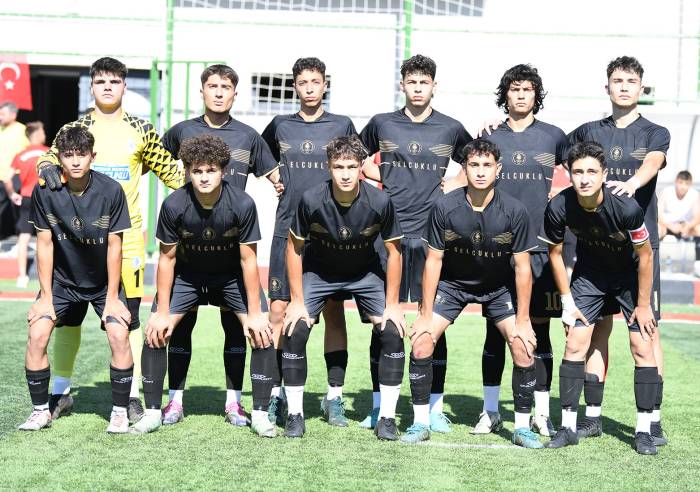 Selçuklu Belediyespor U17 Takımı, Türkiye Şampiyonasına Damga Vuruyor