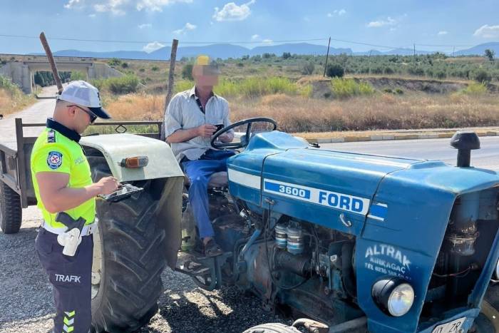 Manisa Emniyetinden 5 İlçede Tarım Araçlarına Denetim