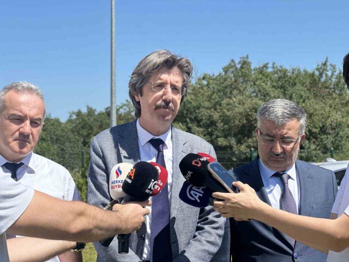 Rektör Yılmaz, Yangının Bilançosunu Açıkladı; Yüzlerce Dekar Orman Zarar Gördü