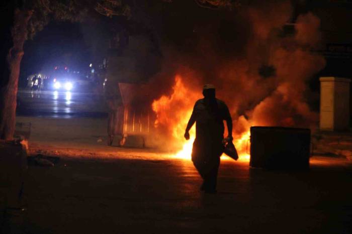 Bakan Yerlikaya: "Olaylarda 474 Şahıs Gözaltına Alındı, Şahıslardan 285’inin Çeşitli Suçlardan Kaydı Olduğu Tespit Edildi"