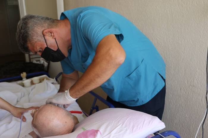 Yunusemre’de Berber Hizmeti Sürüyor