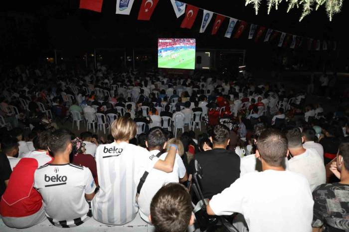 Eyüpsultan’da Çeyrek Final Sevinci