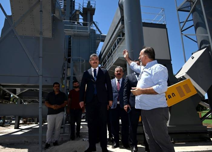 Vali Yılmaz, ‘Osmaniye’mizin Bütün Köy Yolları Sıcak Asfalta Kavuşacak’