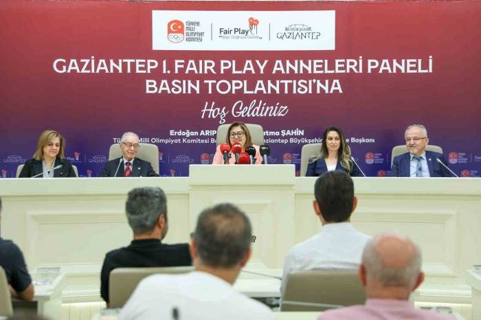 Başkan Şahin, “Türkiye’nin 1 Numaralı Fair Play Annesi” Seçildi
