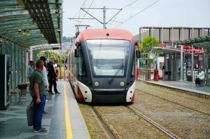 Samsun’a 10 Yeni Tramvay Alımı İçin İmzalar Atılıyor