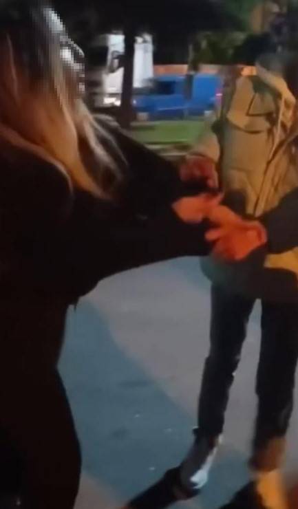 Aldatan Sevgilisini Darbedip Bıçakladı