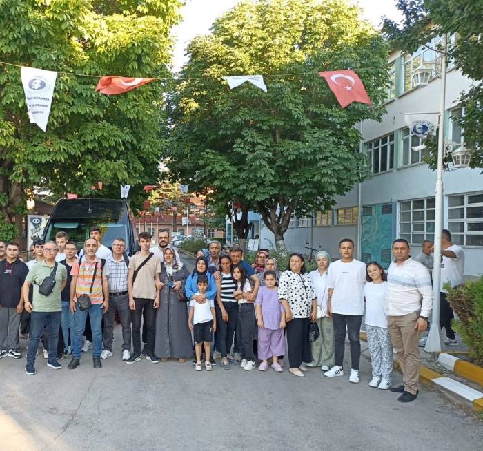Eskişehir’den 15 Öğrenci Staj İçin Yurt Dışına Gitti