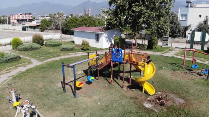 Oyun Parkı Kavurucu Sıcakla Birlikte Aqua Park Oldu