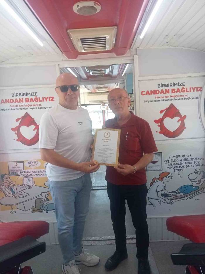 Türkeli’de 35 Kez Bağışta Bulunan Vatandaşa Madalya