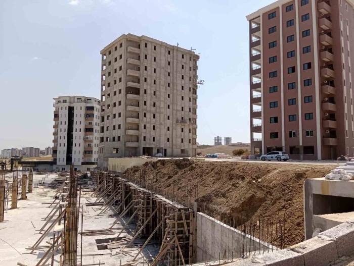 Adana’da İnşaatın 6’ıncı Katından Düşen İşçi Öldü