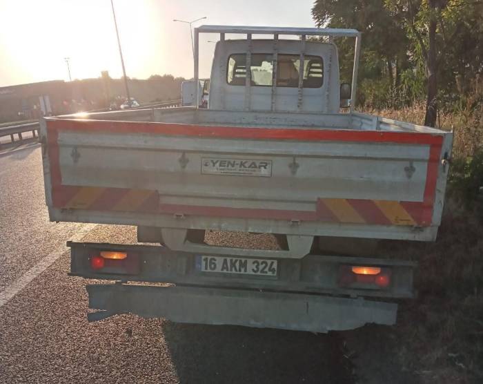 Bursa’da Kamyonet 12 Yaşındaki Çocuğa Çarptı: 1 Ağır Yaralı