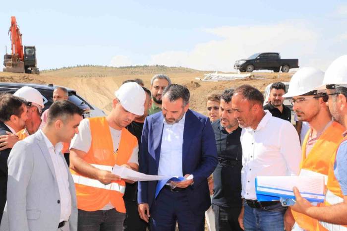 Başkan Şerifoğulları, Saha Çalışmalarını Sürdürüyor