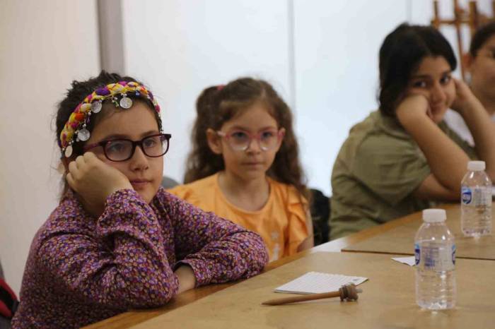 Esenler’de Bulunan ‘Sanatatil Yaz Okulu’nda Dersler Başladı