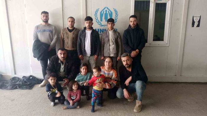 23 Düzensiz Göçmen Yakalandı