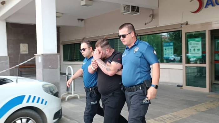 Kombi Tamir Etme Bahanesiyle Girdiği Evleri Soymaya Çalıştı