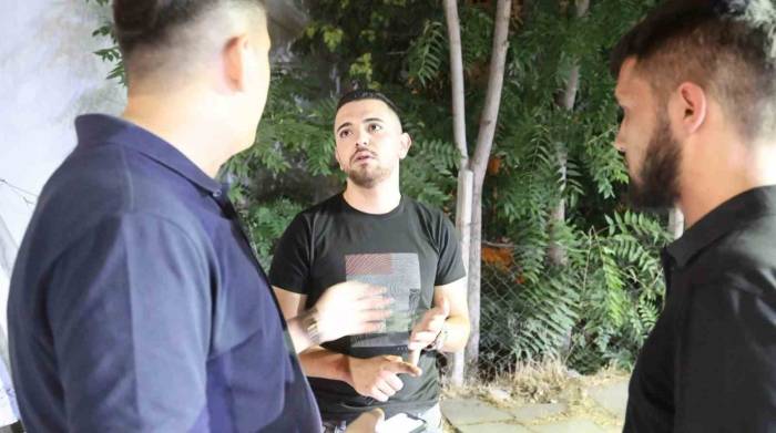 Polise Polisi Şikayet Etti, Basın Mensuplarına “Kamerayı Kapat” Talimatı Verdi