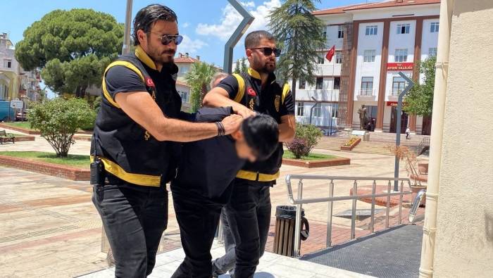 Akaryakıt İstasyonuna Silahlı Saldırı Şüphelisi Adliyeye Sevk Edildi