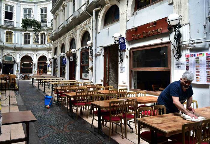 Türes’in Yüzde 10 İndirim Çağrısı Restoranlarda Karşılık Bulmadı