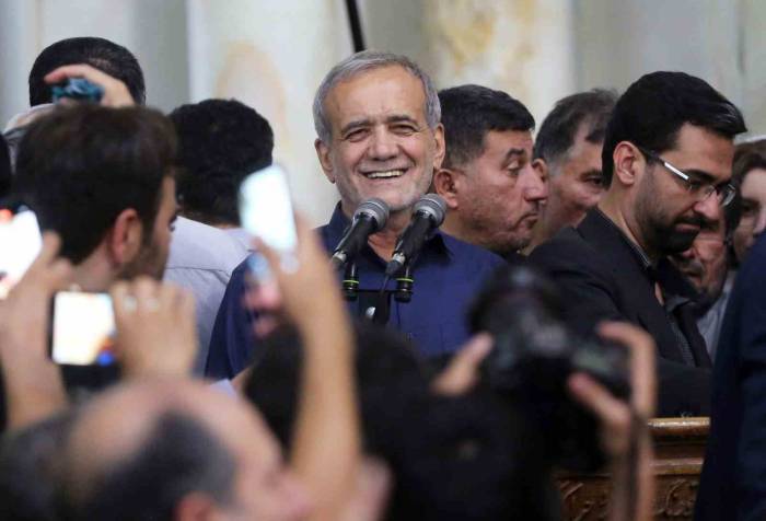 Pezeşkiyan’dan Türkiye Dahil Bölge Ülkerine İş Birliği Çağrısı