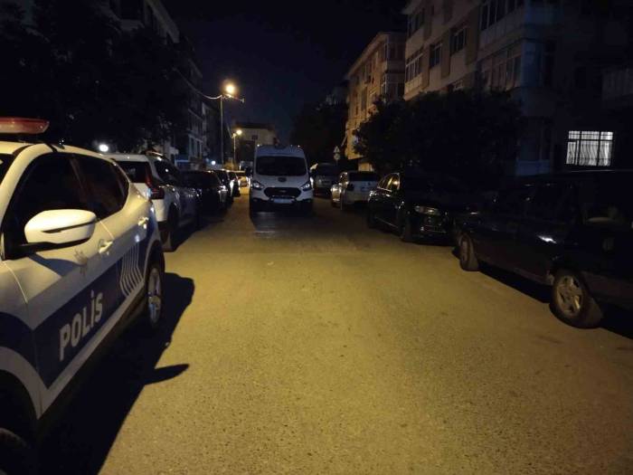 Maltepe’de Gençlerin Kavgasında Silahlar Konuştu: 3 Yaralı