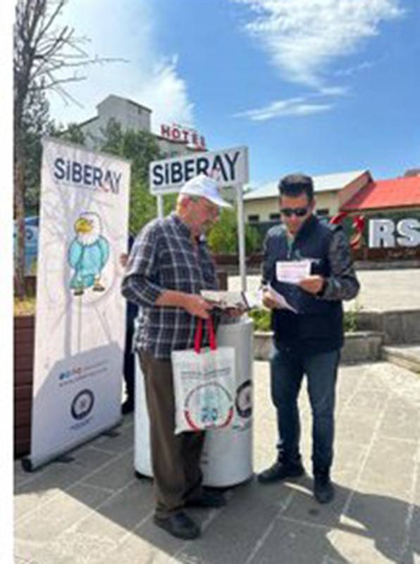 Kars’ta Vatandaşlar Siber Suçlara Karşı Bilgilendirildi