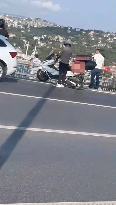 15 Temmuz Şehitler Köprüsü Üstünde İntihar Girişimi