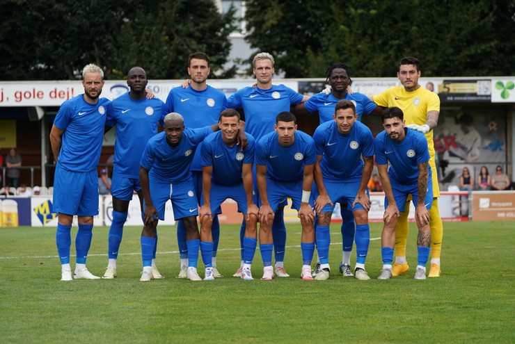 aykur-rizespor-hazirlik-macinda-avusturya-temsilcisi-fc-klagenfurtu-ilk-yarida-kaydettigi-gollerle-2-1-yendi-1.jpg