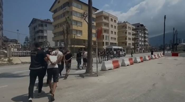 İskenderun İlçesinde 2 Şahıs Tutuklandı