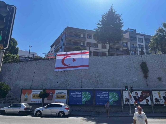 Kktc’nin Barış Ve Özgürlük Bayramı İzmir’de Kutlanıyor