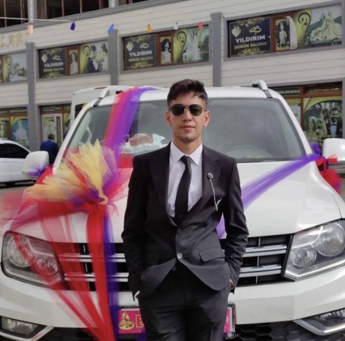 Sarıyer’de Denize Giren 20 Yaşındaki Genç Boğulma Tehlikesi Geçirdi: Yoğun Bakıma Alındı