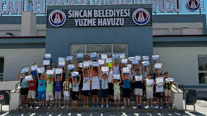 Sincan Belediyesi Çimşit Yüzme Kursu İlk Mezunlarını Verdi