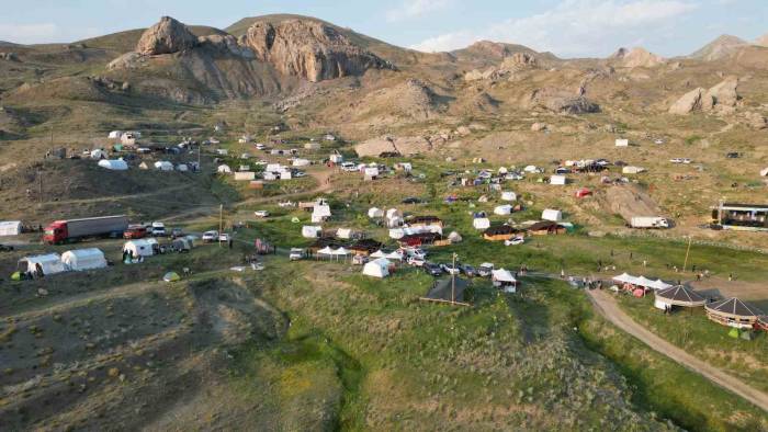 Huzurun Sağlandığı Kato’da Silah Sesleri Yerini Festivale Bıraktı