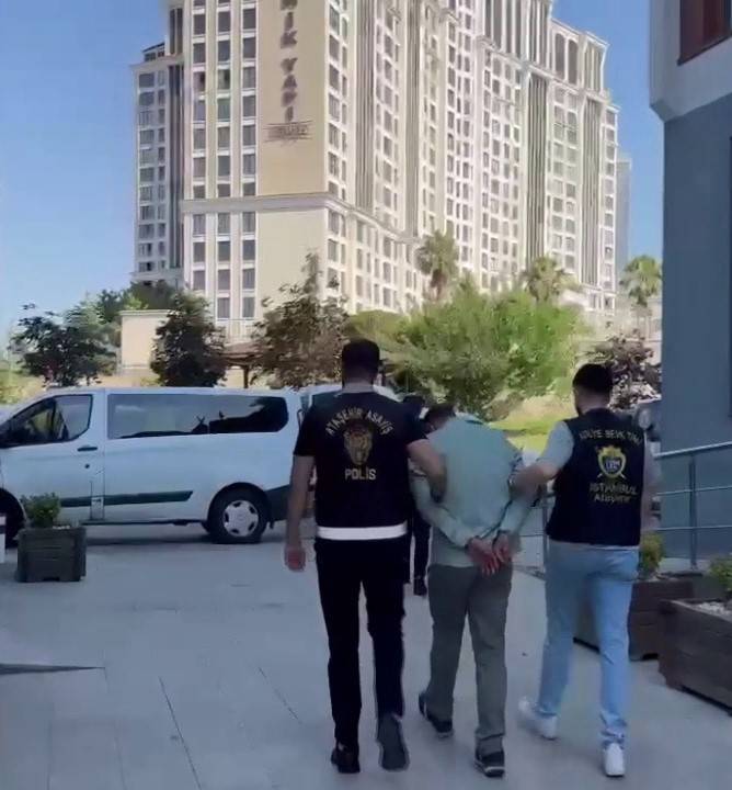 Ataşehir’de Eşini Ve Çocuklarını Bıçaklayan Şahıs Yakalandı