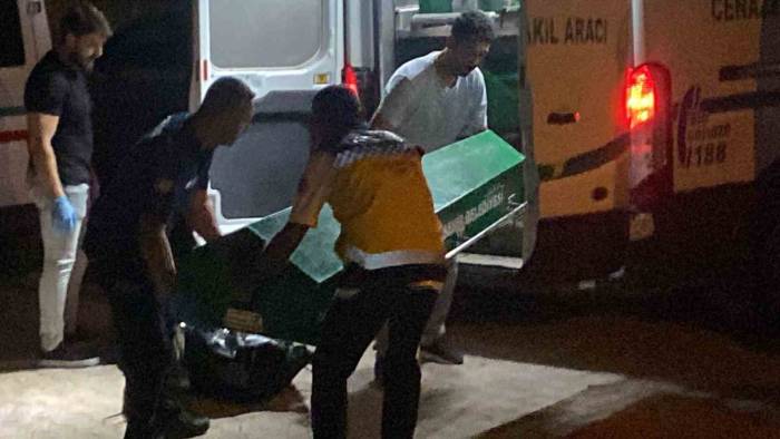 Kahramanmaraş’ta Sevgili Cinayeti: Erkek Arkadaşını Bıçaklayarak Öldürdü