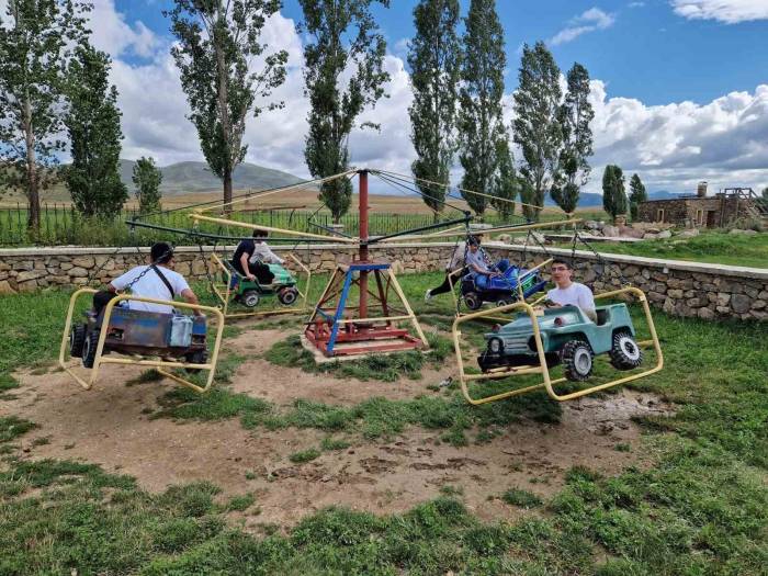 Kur’an Kursu Öğrencilerine Kültür Gezisi Düzenlendi