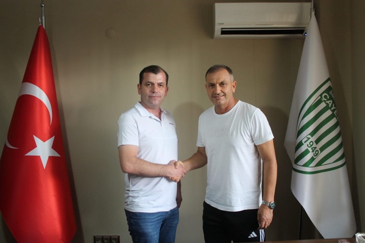 ayelispor-teknik-direktor-veyis-kanber-ile-anlasti-3.jpg