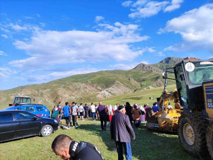 Erzurum’da Serinlemek İçin Gölete Giren 4 Çocuktan 1’i Kayboldu