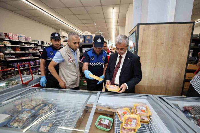 Tahmazoğlu: “Halkın Sağlığı İle Kimse Oynayamaz”