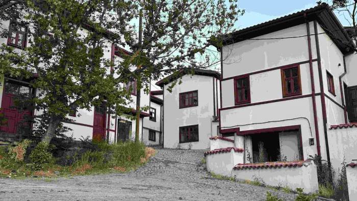 Asırlık Ankara Kalesi’nin Yarım Asırlık Sakinleri