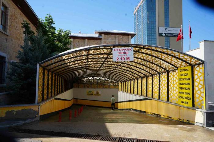 Belediyenin Otoparkına Gelen Zamlar Vatandaşlardan Tepki Çekti