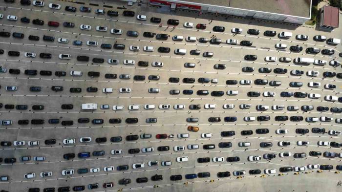 Kapıkule Sınır Kapısı’nda Gurbetçi Yoğunluğu
