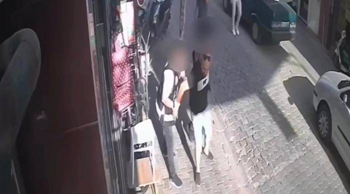 İzmir’de Esnaftan Zorla Haraç Toplayan Çeteye Nefes Kesen Operasyon