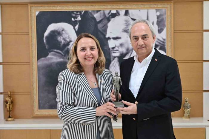 Kepez Belediye Başkanı Kocagöz: “Kepez Halkına Hak Ettiği Hizmeti Vereceğiz”