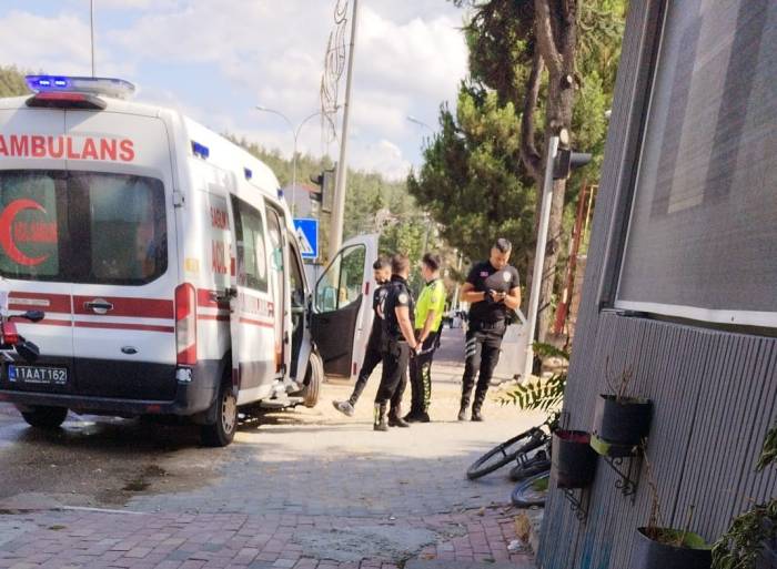 Bilecik’te Bisikletin Otomobile Çarpması Sonucu 1 Kişi Yaralı