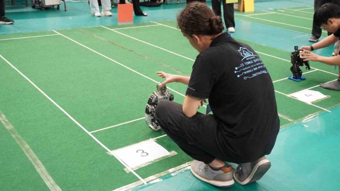 Bahçelievler 15 Temmuz Şehitleri Fen Ve Teknoloji Anadolu İmam Hatip Lisesi’nin Büyük Başarısı: Dünya Şampiyonu Oldular