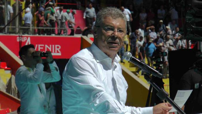 Başkan Akay: “Şeker Sektörünün Bu Lider Kuruluşuna Çamur Atmayı Bırakın”