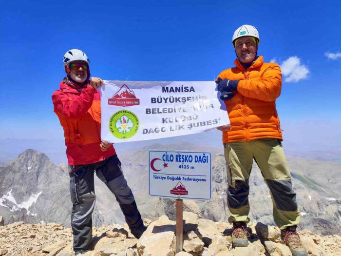 Cilo Reşko Dağı Zirve Tırmanışı Başarı İle Tamamlandı